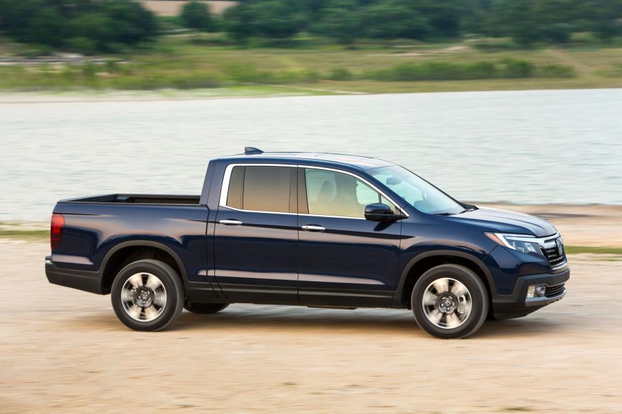  Honda Ridgeline 2016 года  (фото 25 из 40)